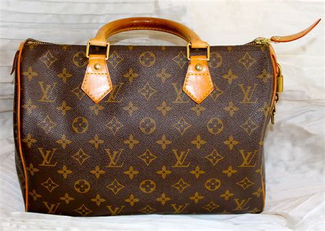 tessuto louis vuitton non originale